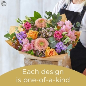 Hand tied bouquet made with seasonal flowers (HT2S)